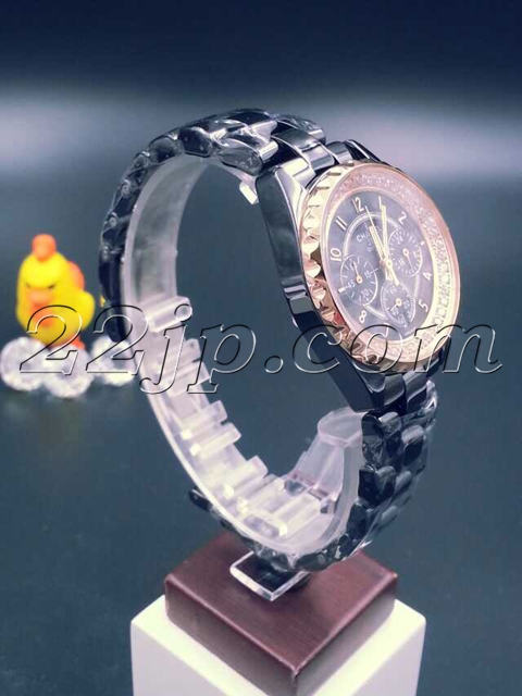 シャネル時計側面デザイン